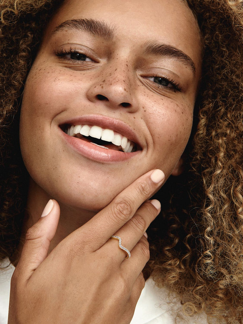 Sparkling Wave Ring - 14ct Gold Plated - 162539C01