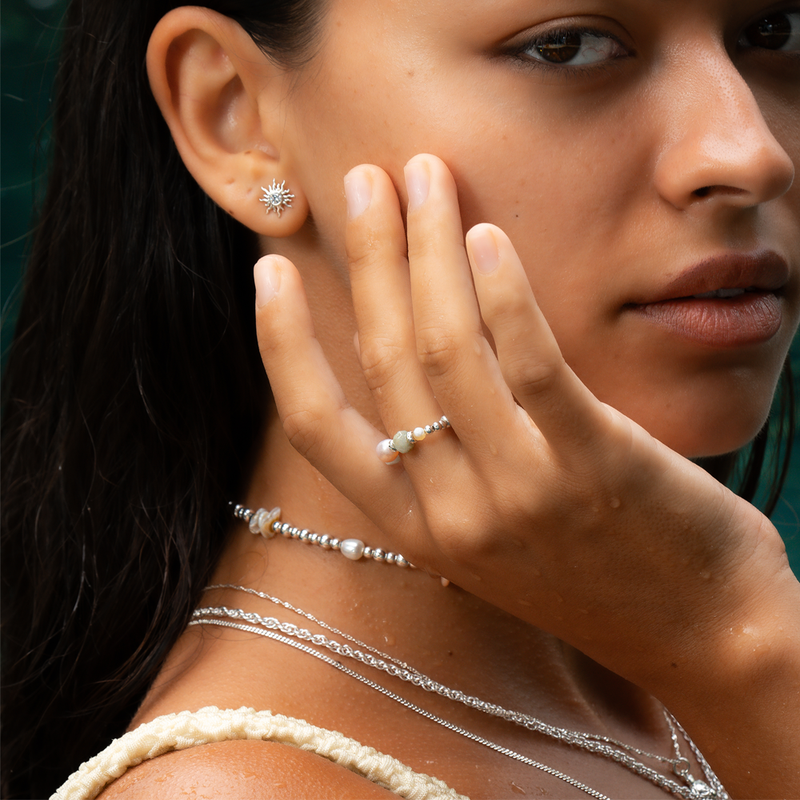 Sunrise Glow Stud Earrings - Silver - SEST3544