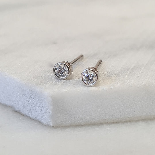 9ct White Gold Round Brilliant Cut Diamond Earrings - 0.11ct