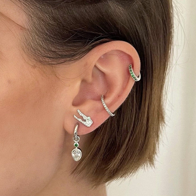 scream-pretty-huggie-hoop-earrings-with-green-stones-silver-spesss185