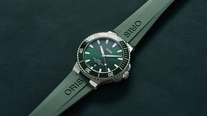 Aquis Date Watch, Green/Green
