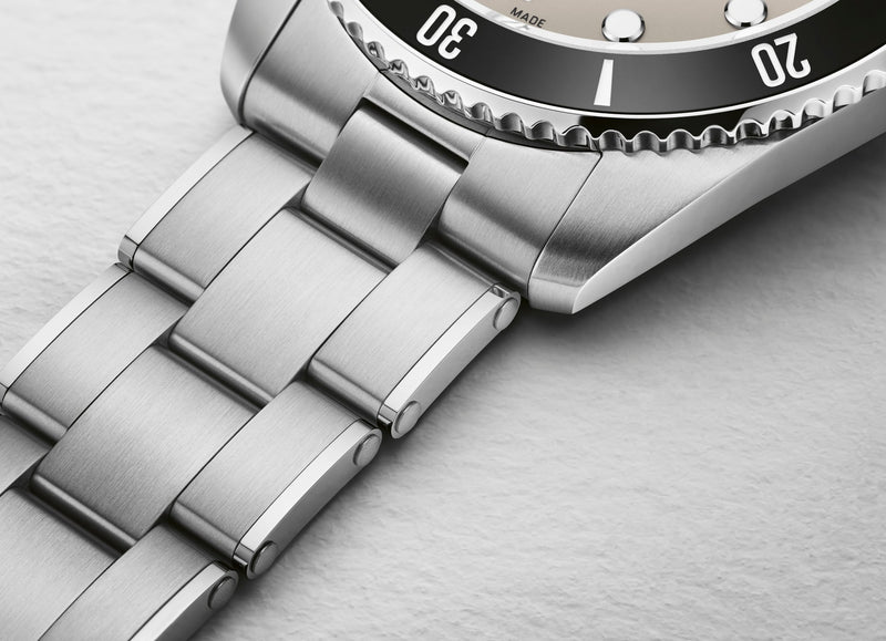 Divers Date Watch, Brown