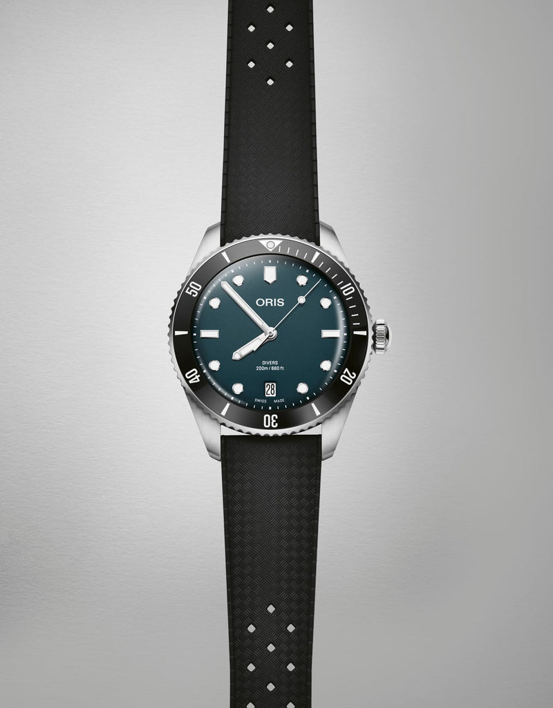 Divers Date Watch, Blue