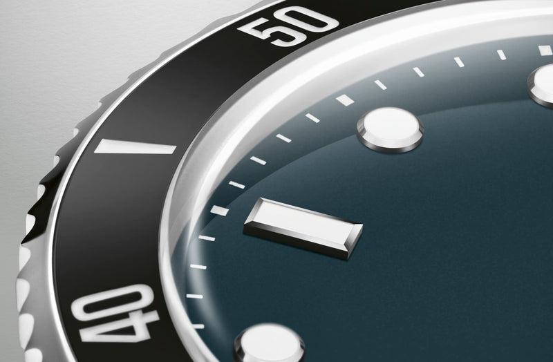 Divers Date Watch, Blue