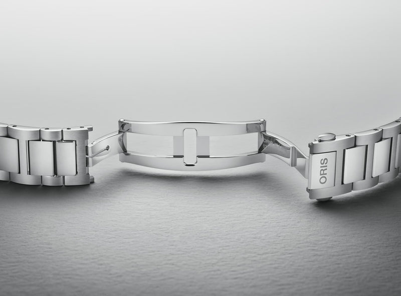 Big Crown Pointer Date Calibre 403 Watch, Green