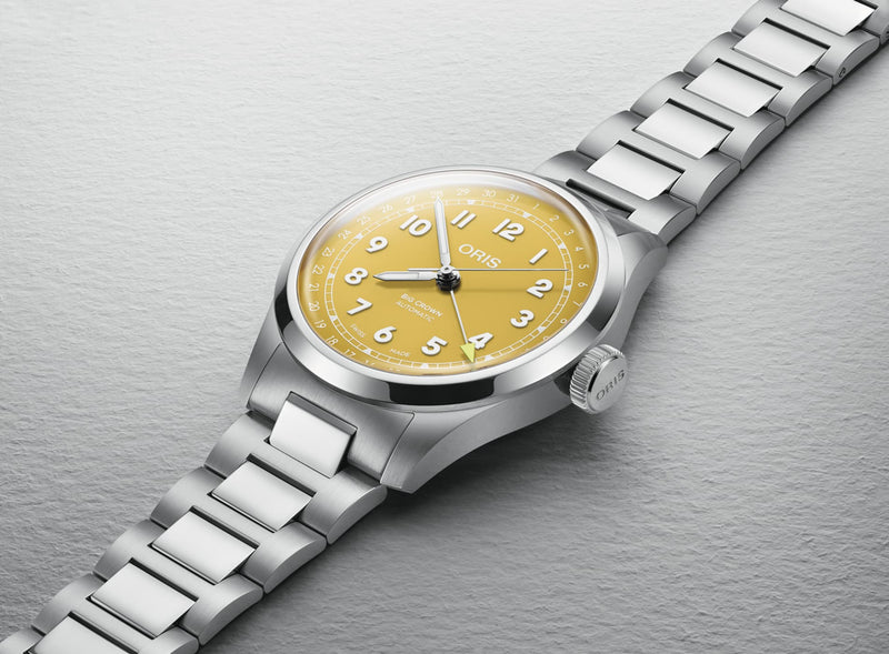 Big Crown Pointer Date Watch, Yellow