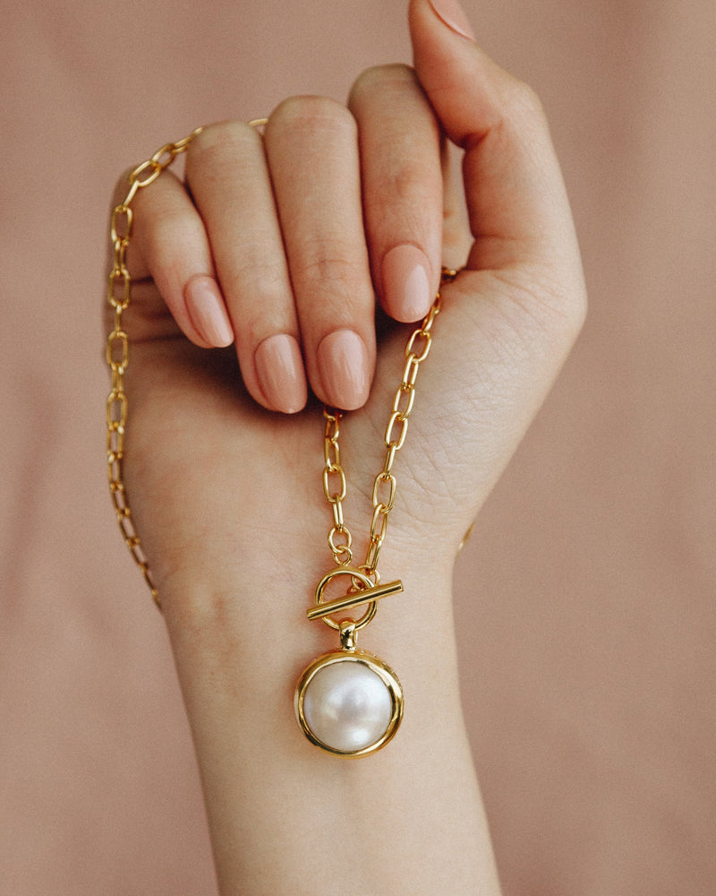 Coin Pearl Toggle Chain Necklace - Gold - NK10532-GPL