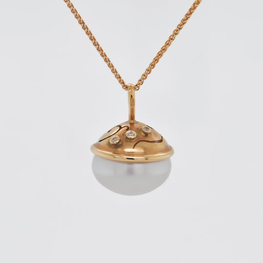 Pearl & Diamond Pendant - Gold - ALC003