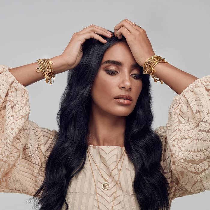 Cute Charm Hummingbird Bracelet - Gold - GBCC755