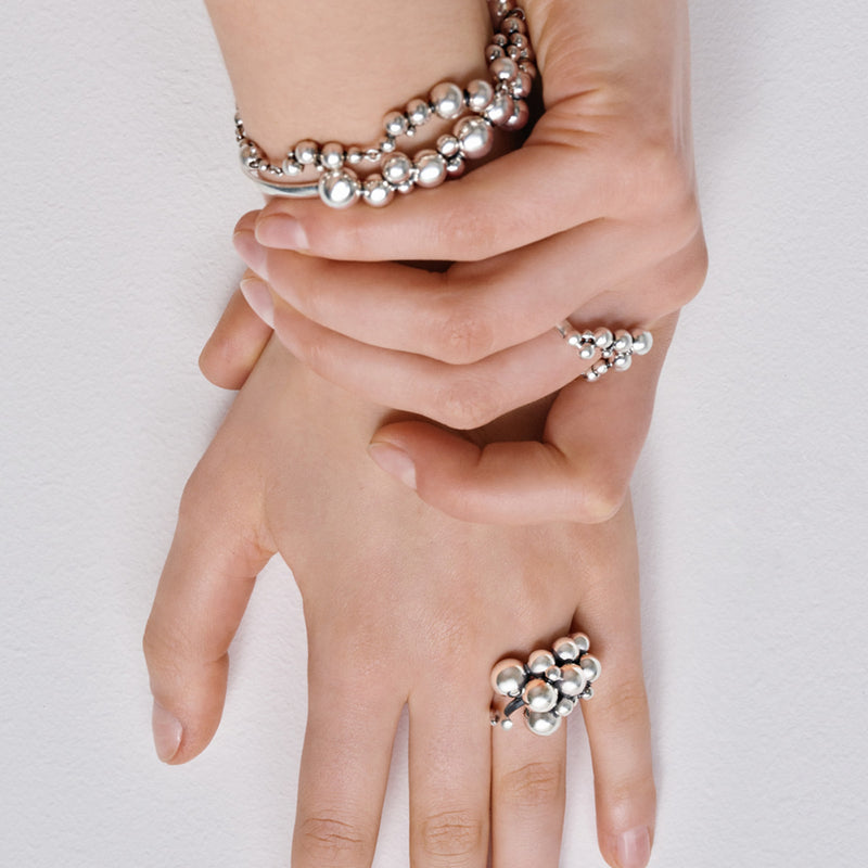 Moonlight Grapes Closed Bangle - Silver - 20001644000