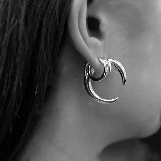 Talon Large Hoop Earrings - Silver - QU041.SSNAEOS