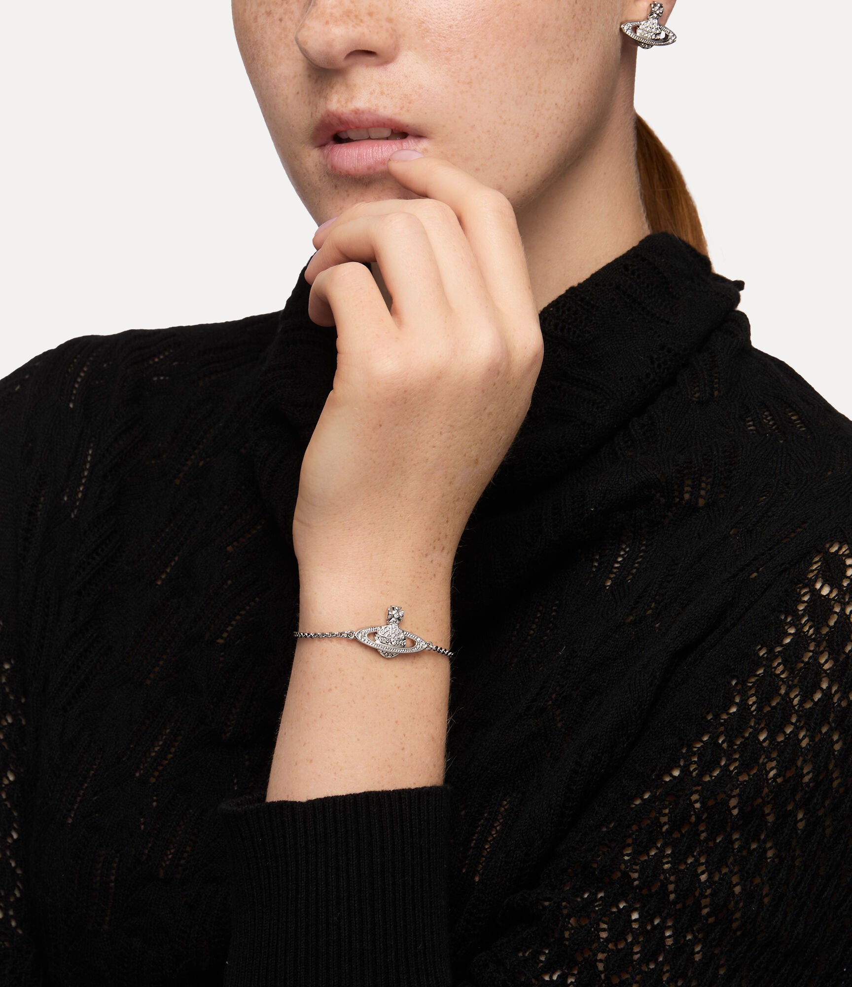 ショルダーバッグ・ポシェット VIVIENNE WESTWOOD MINI BAS RELIEF CHAIN BRACELET Vivienne Westwood Bas Relief Chain Bracelet Silver