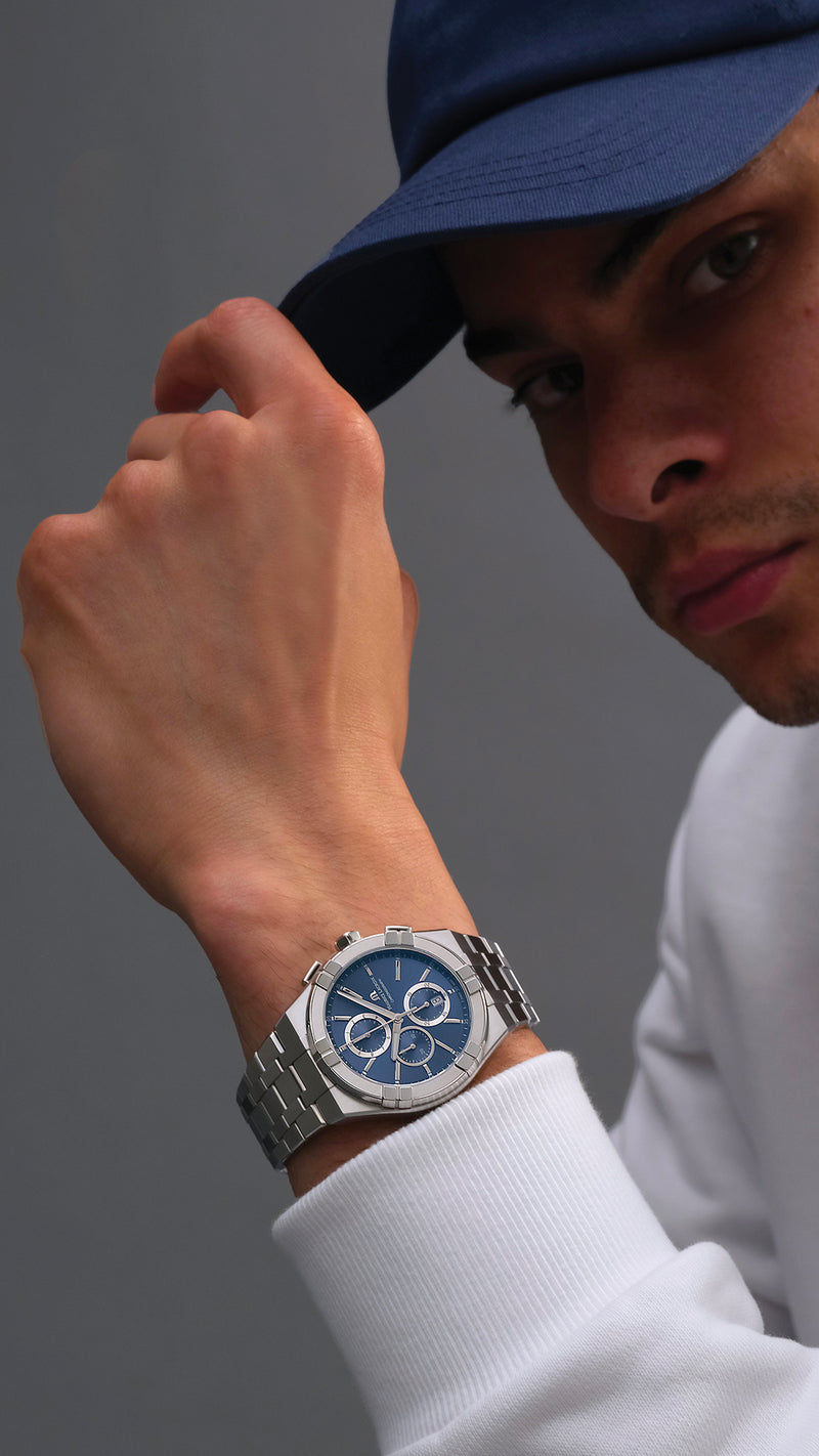 Aikon Quartz Chronograph, 42mm - Stainless Steel Bracelet - AI1118-SS002-430-1