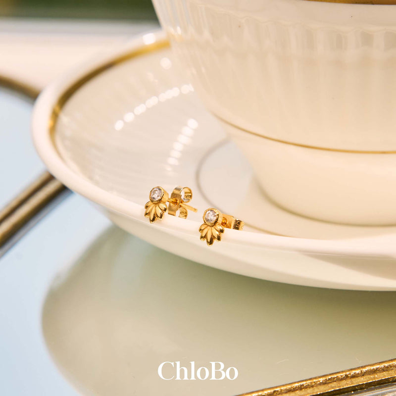 Glistening Flower Bud Stud Earrings - Gold - GEST3445