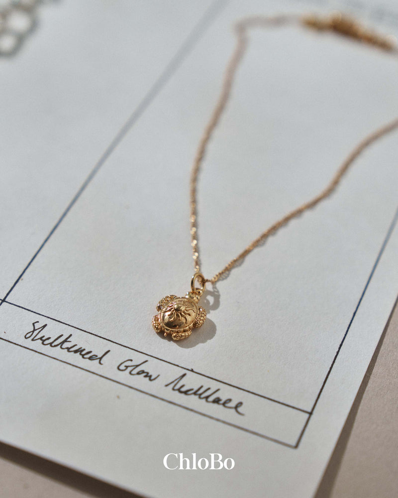 Sheltered Glow Necklace - Gold - GNTRC3505