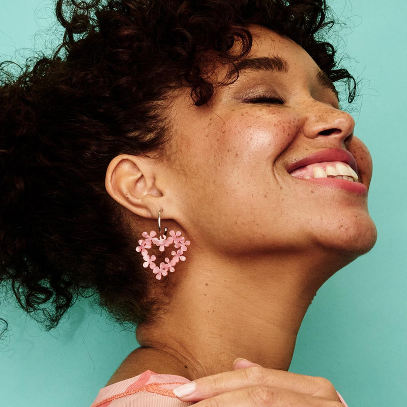 Mini Hearts In Flowers Earrings - Silver/Pink Pearl - 23EMHIFpps