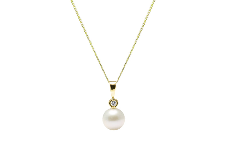 Freshwater Pearl & Diamond Pendant, 8-8.5mm - Gold - DP304YG