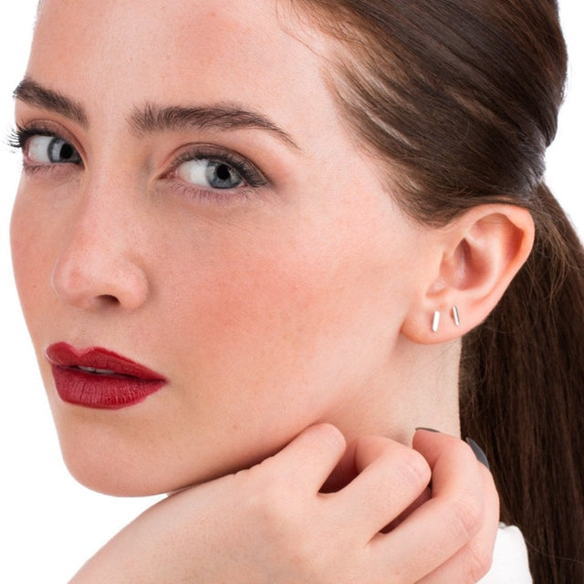 Dash Stud Earrings - Silver - SPESSS35