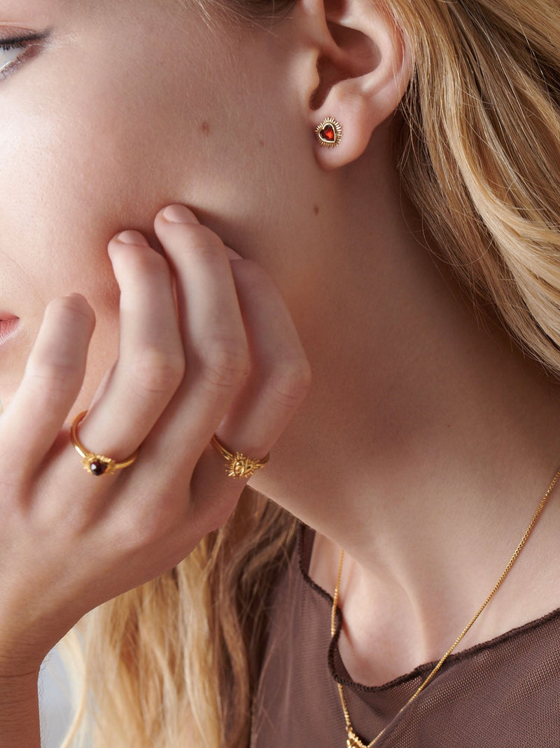 Electric Love Garnet Heart Stud Earrings - Gold - EGHE1GAGP
