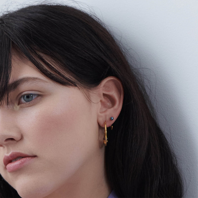 Statement Stellar Black Pearl Hoop Earrings - Gold - BPE06GP