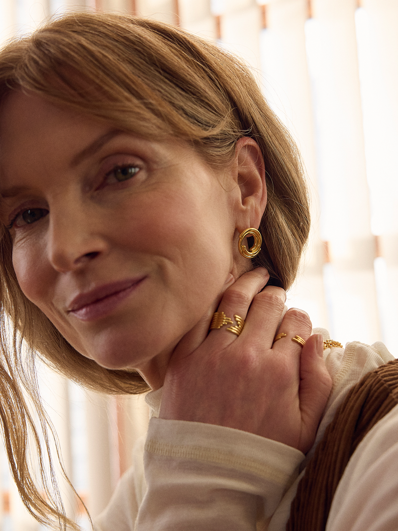 Front Facing Evolve Stud Earrings - Silver - PME15S