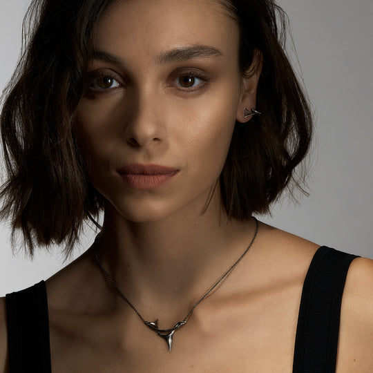 Rose Thorn Branch Pendant - Black Rhodium - RT016.BRNANOS