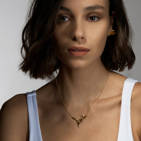 Rose Thorn Branch Pendant - Gold - RT016.YVNANOS