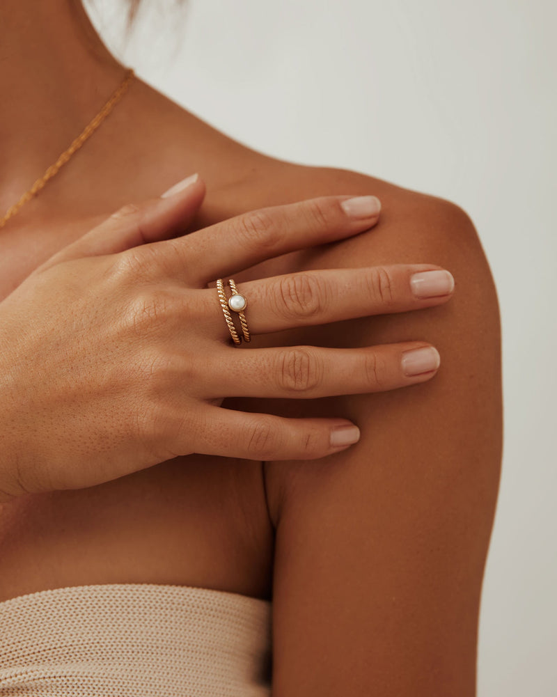 Small Twisted Ring, Size N 1/2 - Gold - RG10065-GLD