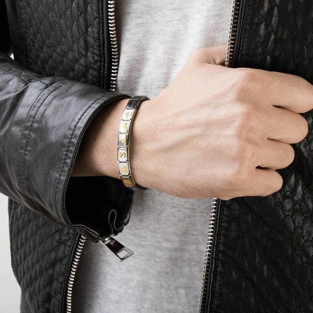 Classic Raised Star Link - Gold - 030110/12