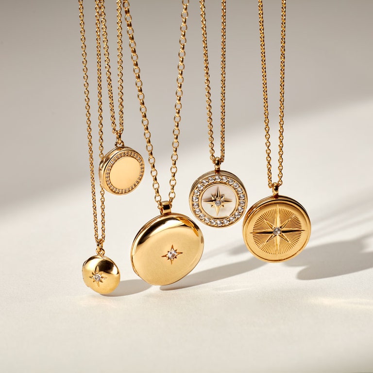 Biography Medium Locket Necklace - Gold - 42044YNON