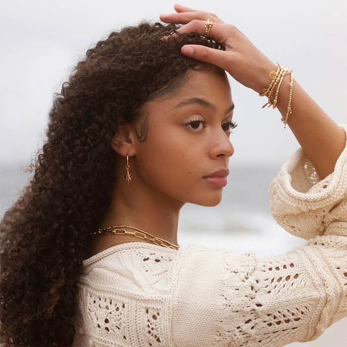 Lucky Star Hoop Earrings - Gold - GEH2087