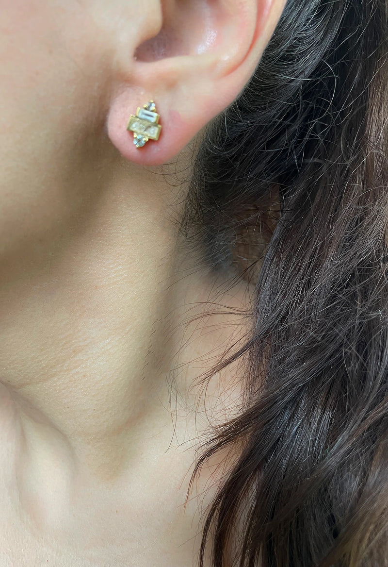Neart Stud Earrings - Gold - ZOR-200-018