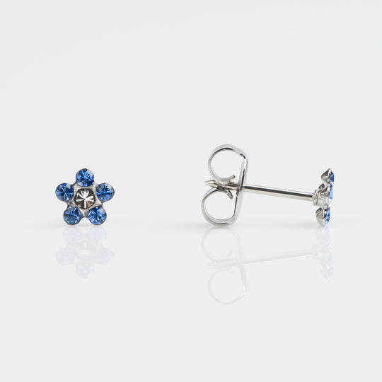 9ct White Gold Daisy Sapphire Stud Earrings - 7509-7094