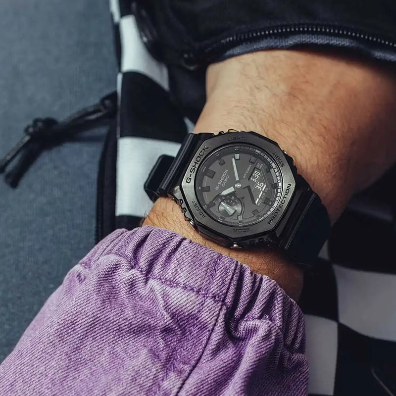 Unisex G-Shock Analogue Digital Watch - Black - GM-2100BB-1AER