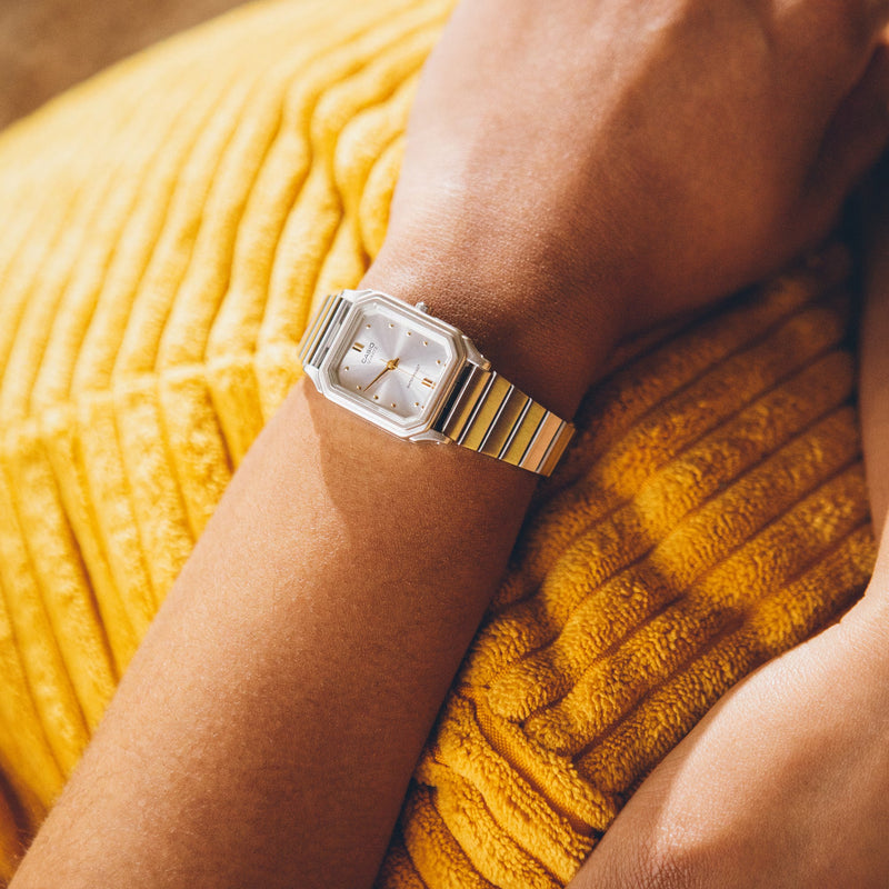 Unisex Vintage Watch - Silver - LQ-400D-7AEF