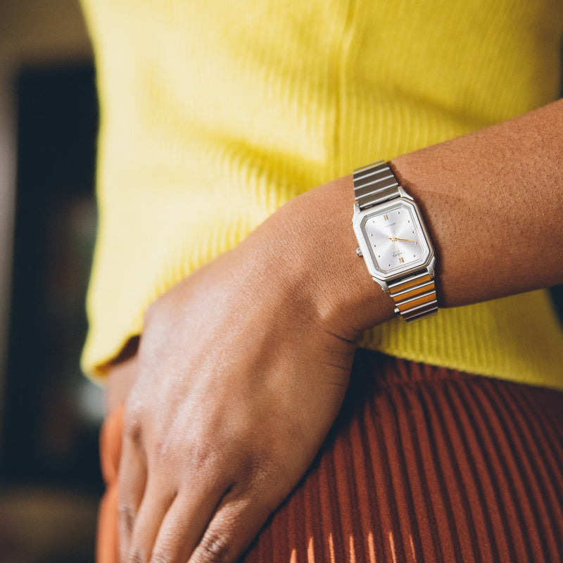 Unisex Vintage Watch - Silver - LQ-400D-7AEF