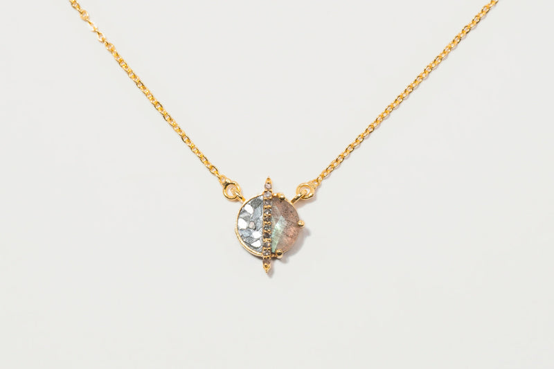 Elson Mini Pendant Necklace - Gold - QLA-300-040