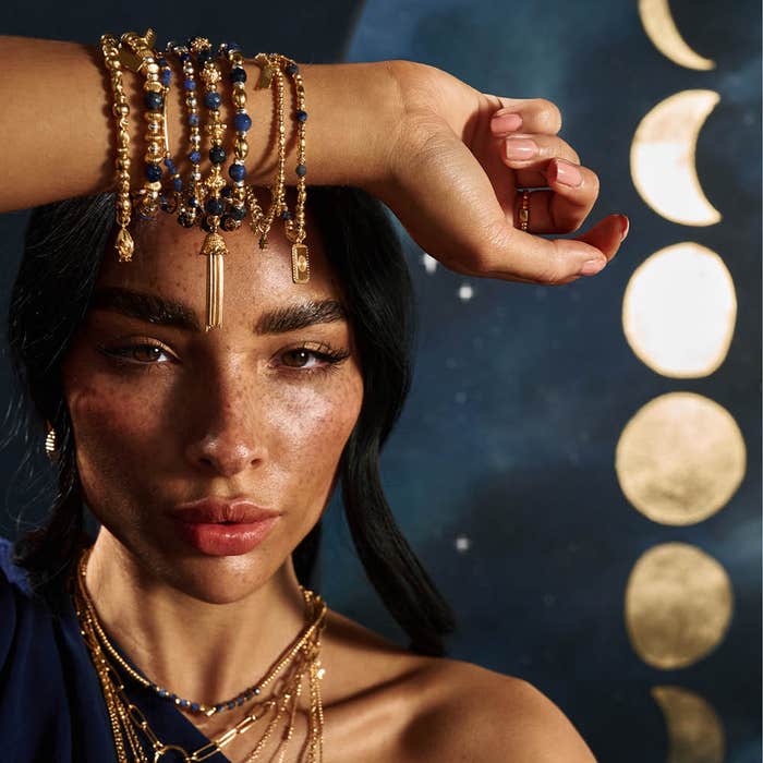 Shiny Oval Sodalite Bracelet - Gold/Silver - GMBSBCR