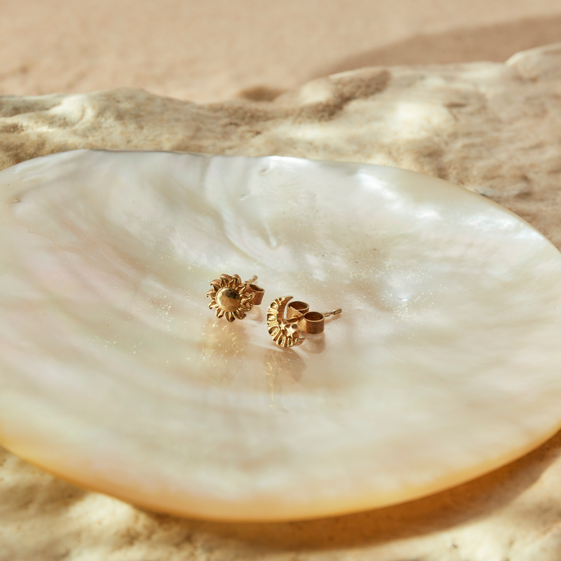 Moon & Sun Stud Earrings - Gold - GEST3301