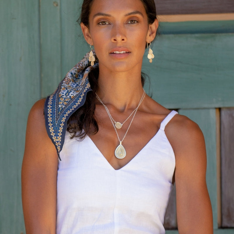 anna-beck-teardrop-pendant-gold-4300n-twt