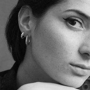 Talon Cat Claw Medium Hoop Earrings - Silver - SA015.SSNAEOS