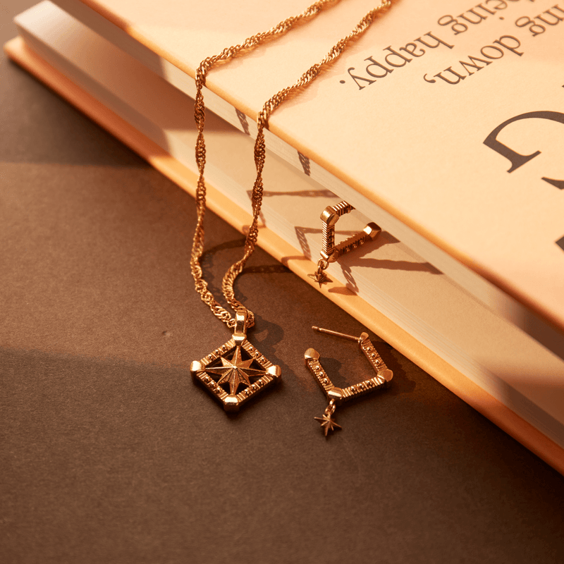 chlobo-inner-guidance-necklace-gold-gntr3235