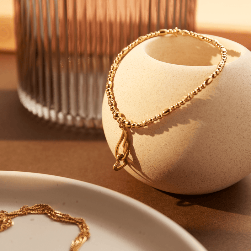 chlobo-interlocking-heart-angel-wing-bracelet-gold-gbsrb3239