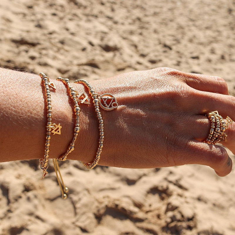 chlobo-sparkle-disc-air-bracelet-gold-gbsd3109