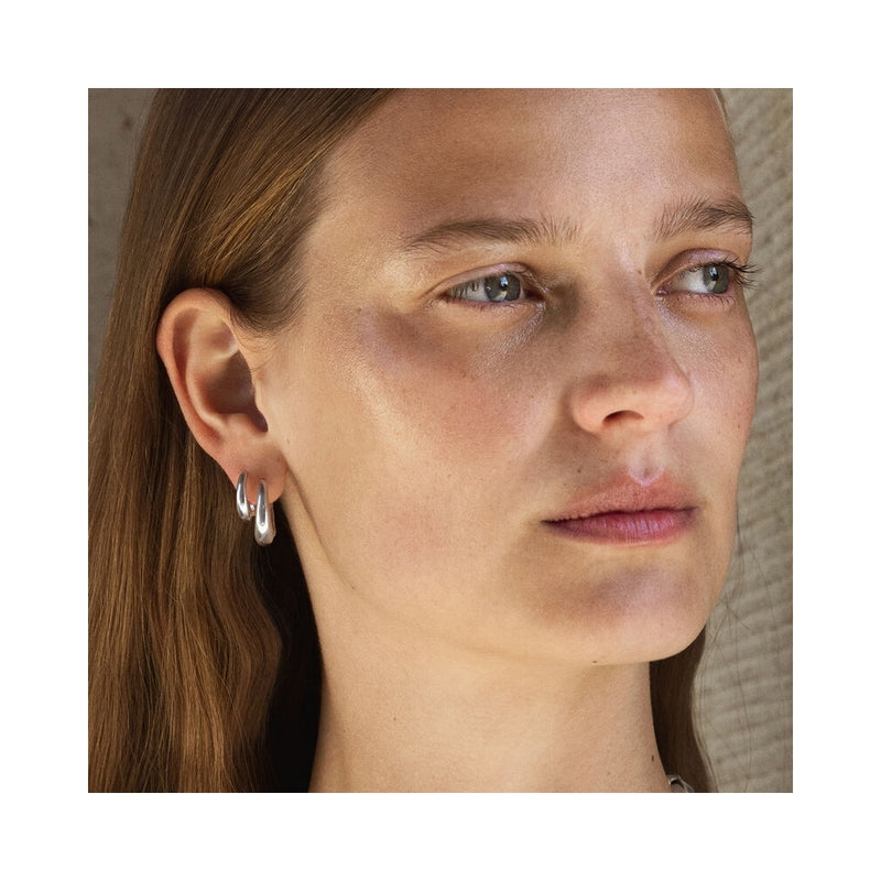 georg-jensen-reflect-small-earhoop-earring-single-silver-20001176