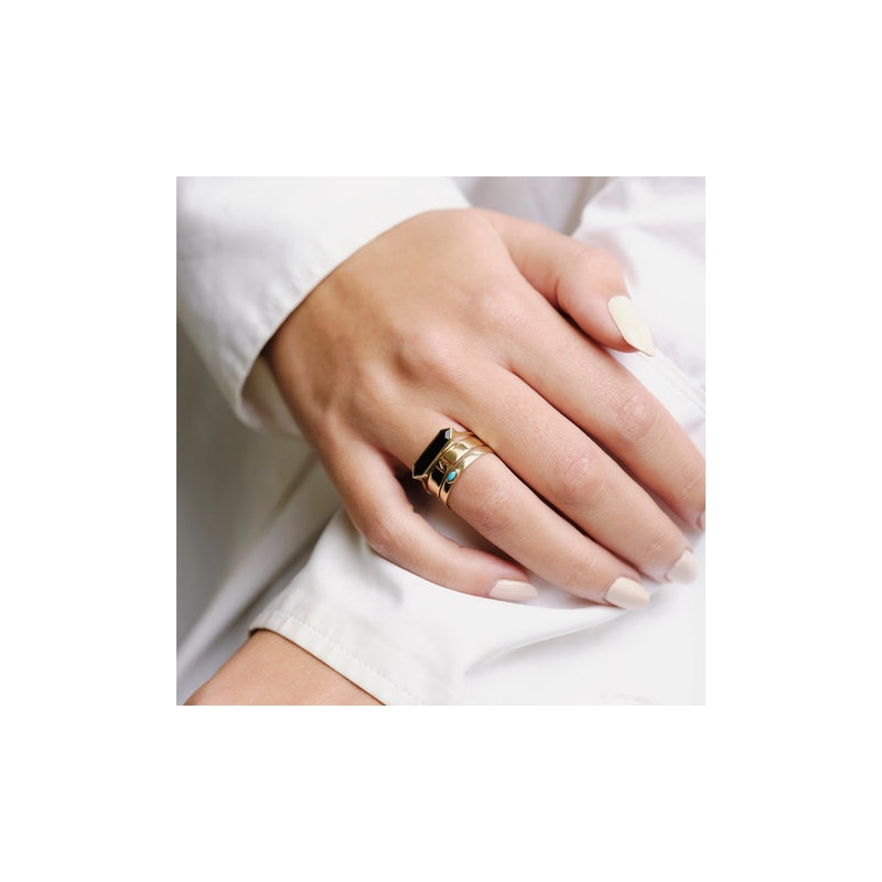 metier-by-tomfoolery-princess-cut-turquoise-flat-stacking-band-gold-rg-bez-pr-tur