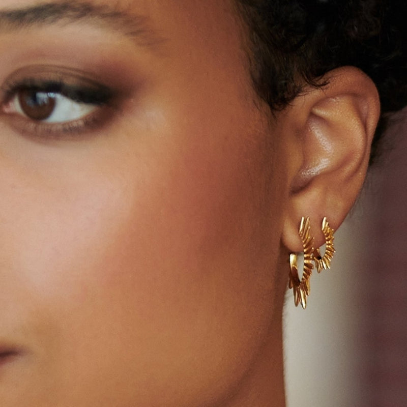 rachel-jackson-electric-goddess-hoop-earrings-small-gold-sne26gp