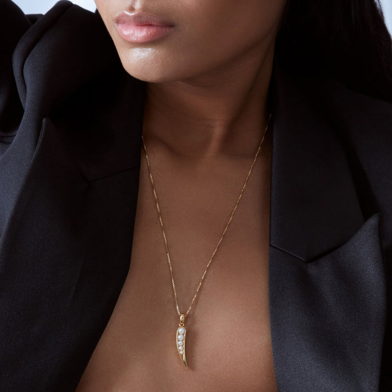 rachel-jackson-kindred-pearl-necklace-gold-pln03gp