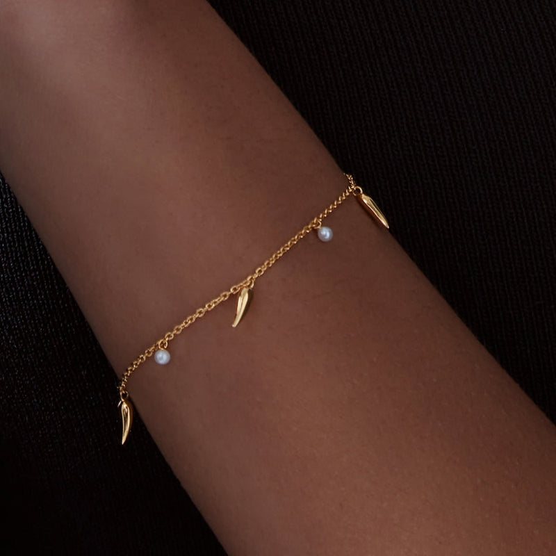 rachel-jackson-studded-pearl-bracelet-gold-plb01gp