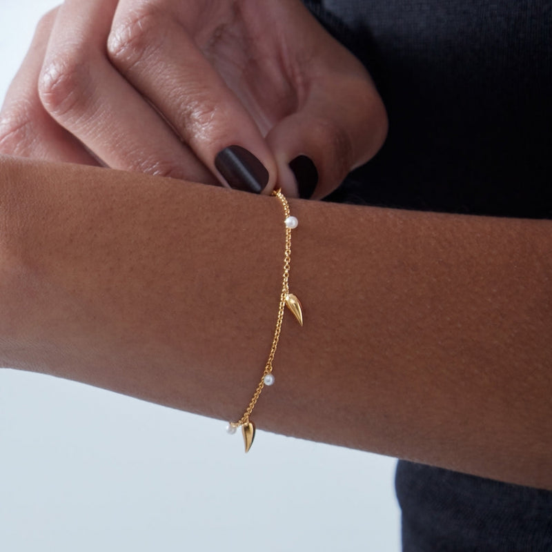 rachel-jackson-studded-pearl-bracelet-gold-plb01gp